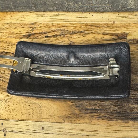 Chanel Vintage Extra Wide Brown Leather Barrette GHW 1980s - Picture 3 of 4